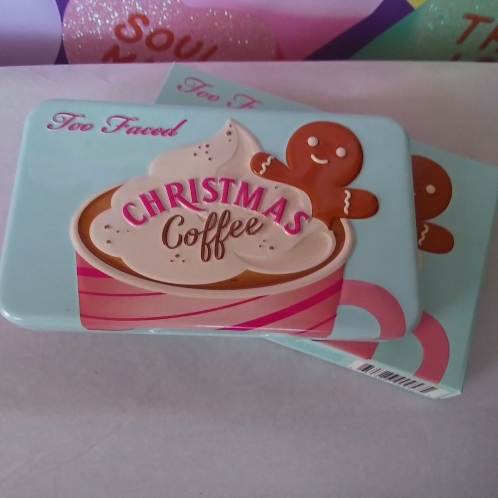 Too Faced Christmas Coffee Eyeshadow Palette-NWT - Picture 4 of 5